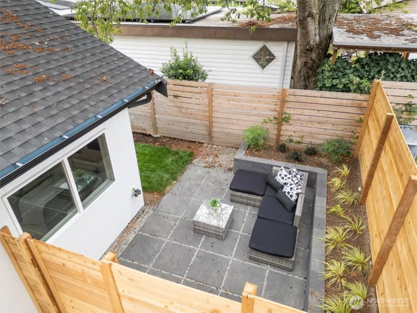 Property photo for 7711 34th Avenue Sw #b, Seattle photo 25
