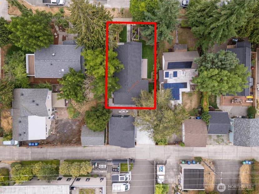 Property photo for 7711 34th Avenue Sw #b, Seattle photo 28