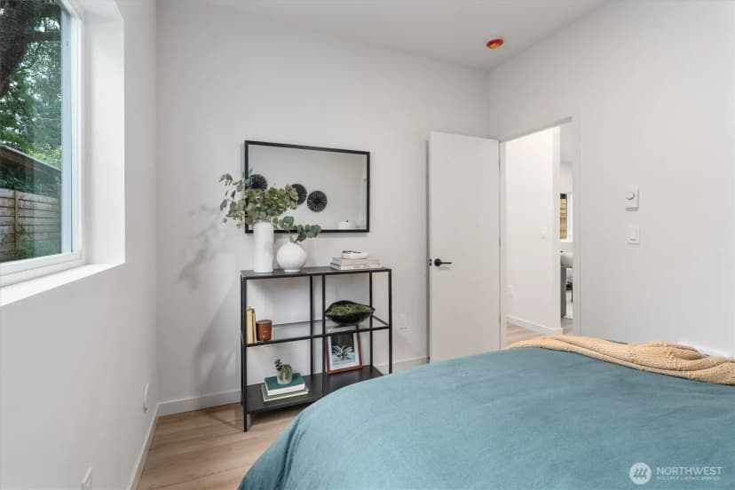 Property photo for 7711 34th Avenue Sw #b, Seattle photo 18