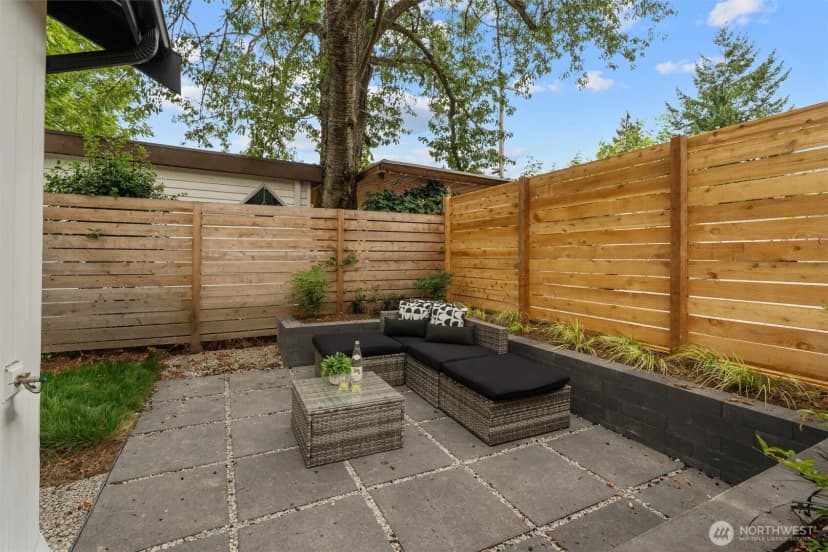 Property photo for 7711 34th Avenue Sw #b, Seattle photo 22