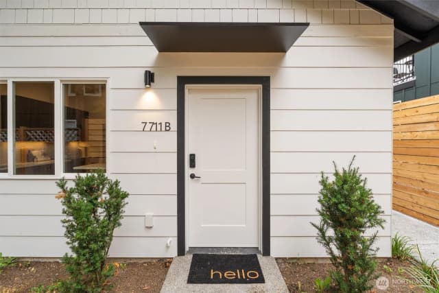 Property photo for 7711 34th Avenue Sw #b, Seattle photo 2