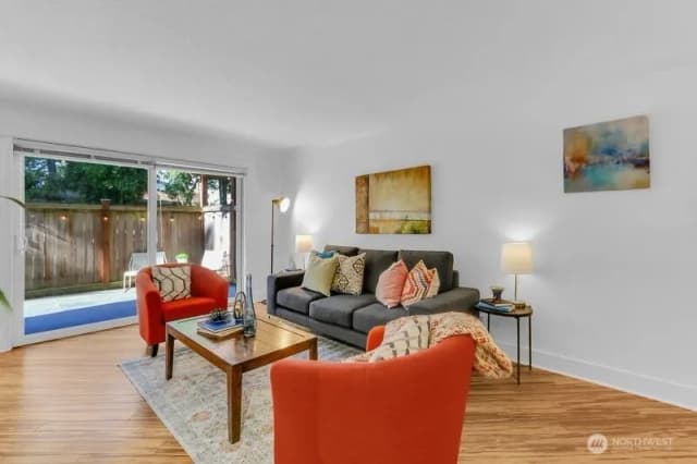 Property photo for 939 N 101st Street #101, Seattle photo 3