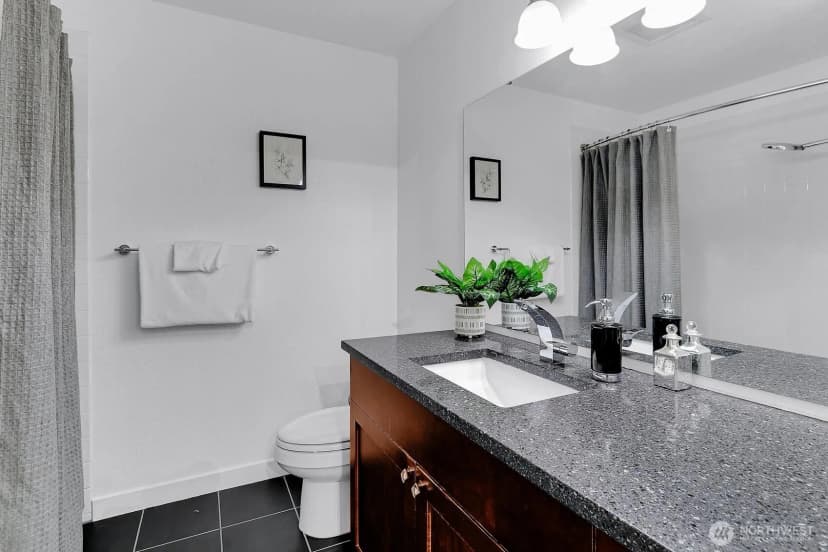 Property photo for 939 N 101st Street #101, Seattle photo 7