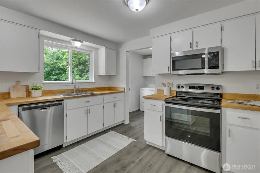 Property photo for 4450 E Agate Road, Shelton photo 14