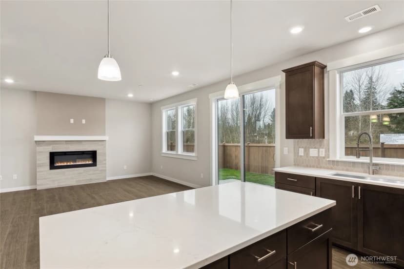 Property photo for 13521 Ne 104th Way #49, Kirkland photo 8