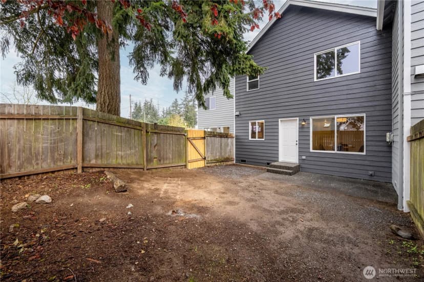 Property photo for 6916 Rainier Drive #b, Everett photo 33