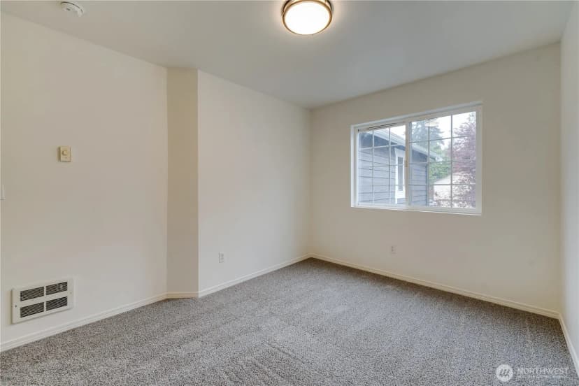 Property photo for 6916 Rainier Drive #b, Everett photo 26