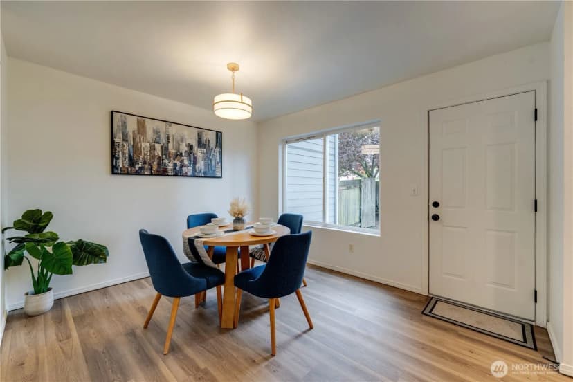 Property photo for 6916 Rainier Drive #b, Everett photo 10