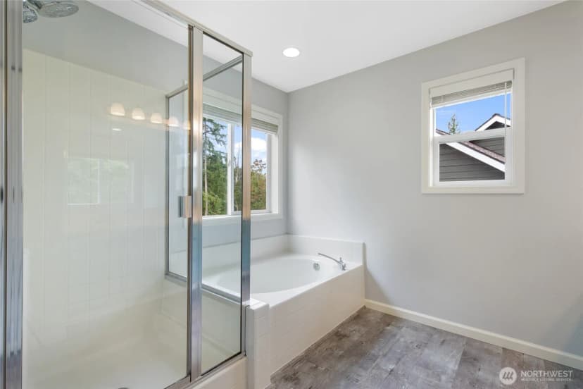 Property photo for 11524 40th Drive Se, Everett photo 14