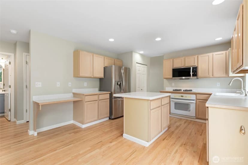 Property photo for 11524 40th Drive Se, Everett photo 4