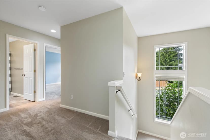 Property photo for 11524 40th Drive Se, Everett photo 10