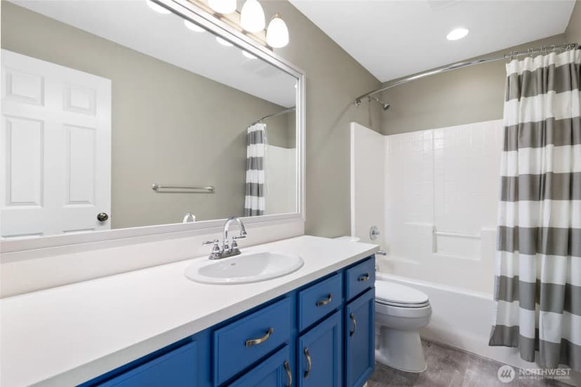 Property photo for 11524 40th Drive Se, Everett photo 18