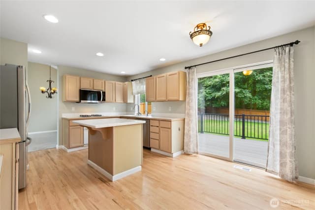 Property photo for 11524 40th Drive Se, Everett photo 5