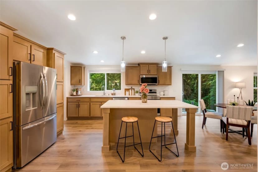 Property photo for 11426 Chain Lake Road, Snohomish photo 6