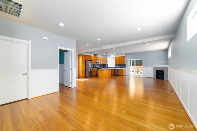 Property photo for 238 Sw 154th S, Burien photo 3