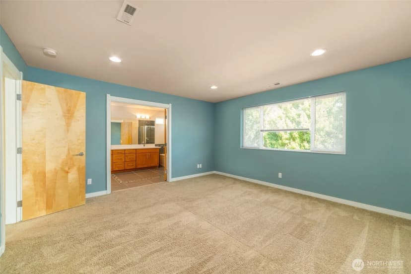 Property photo for 238 Sw 154th S, Burien photo 8