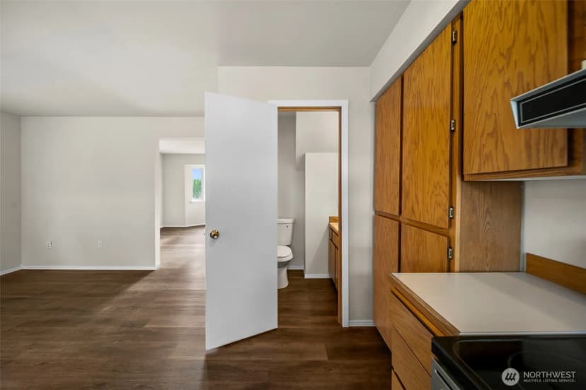 Property photo for 706 S Western Ave, Wenatchee photo 25