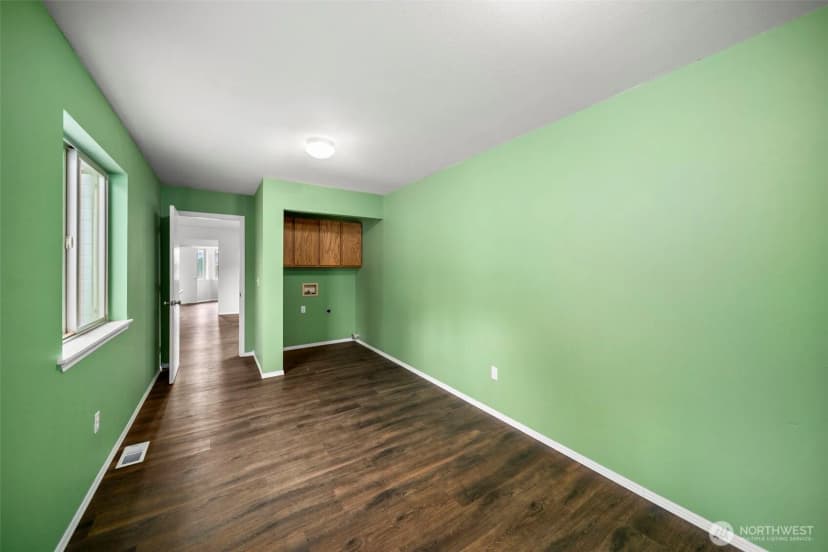 Property photo for 706 S Western Ave, Wenatchee photo 10
