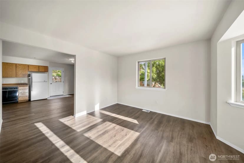 Property photo for 706 S Western Ave, Wenatchee photo 21