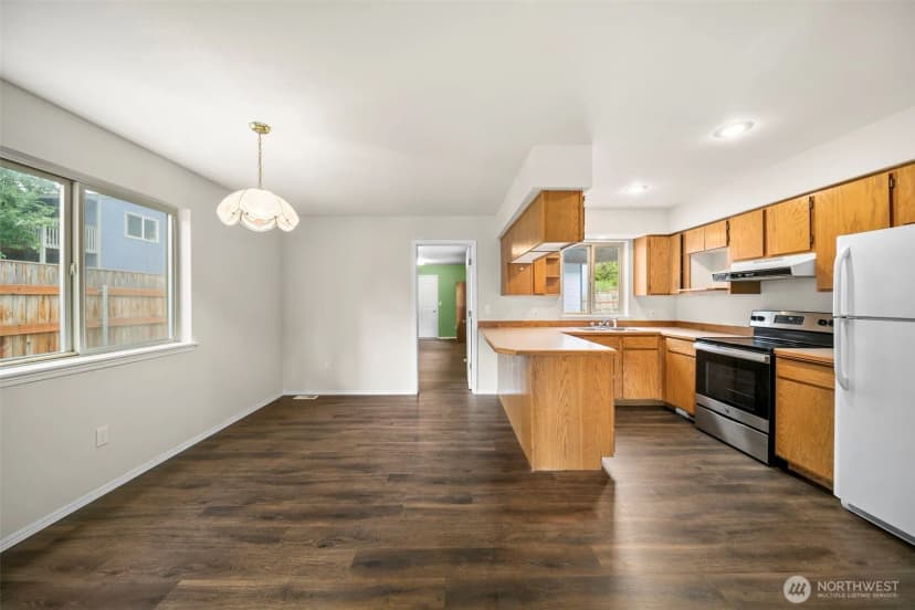 Property photo for 706 S Western Ave, Wenatchee photo 6