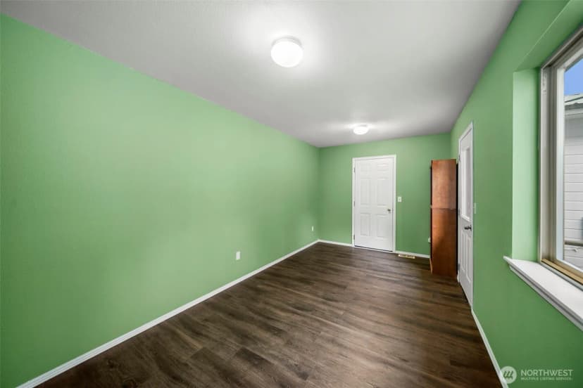 Property photo for 706 S Western Ave, Wenatchee photo 9