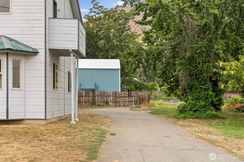 Property photo for 706 S Western Ave, Wenatchee photo 38