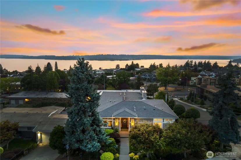 Property photo for 1223 1st Street, Kirkland photo 2