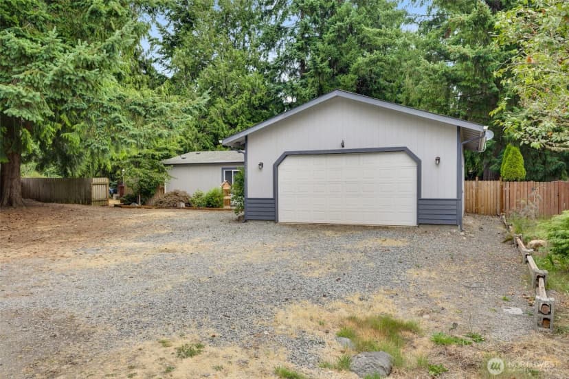 Property photo for 21009 129th Street Ct E, Bonney Lake photo 25