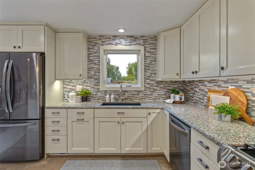 Property photo for 10141 Ne 202nd Street, Bothell photo 10