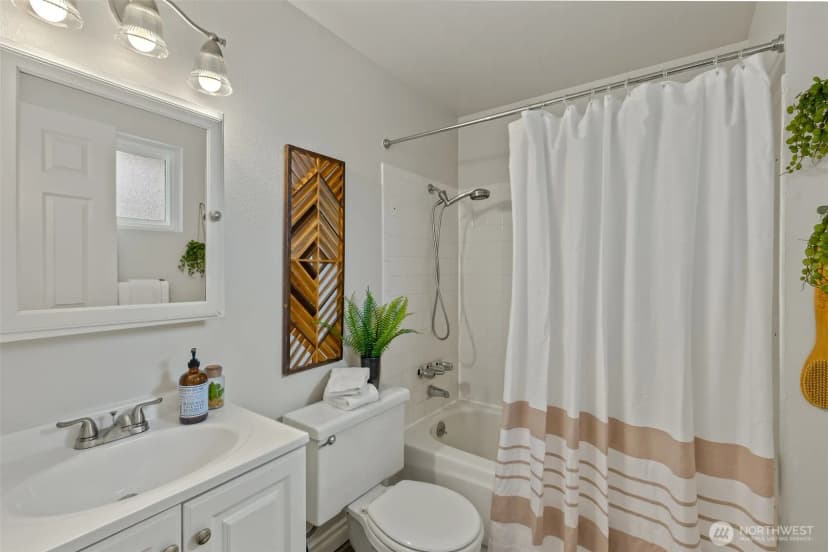 Property photo for 10141 Ne 202nd Street, Bothell photo 16