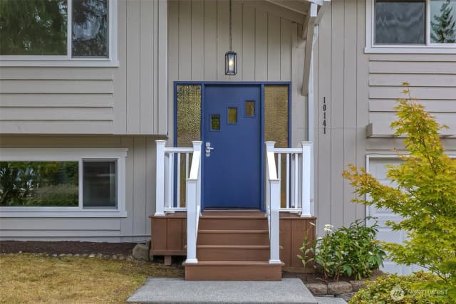 Property photo for 10141 Ne 202nd Street, Bothell photo 2