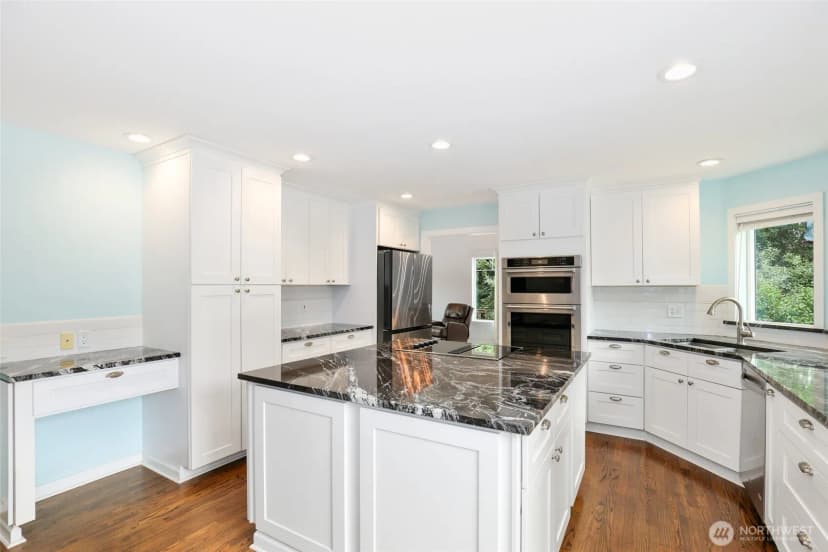 Property photo for 23709 126th Place Se, Kent photo 11