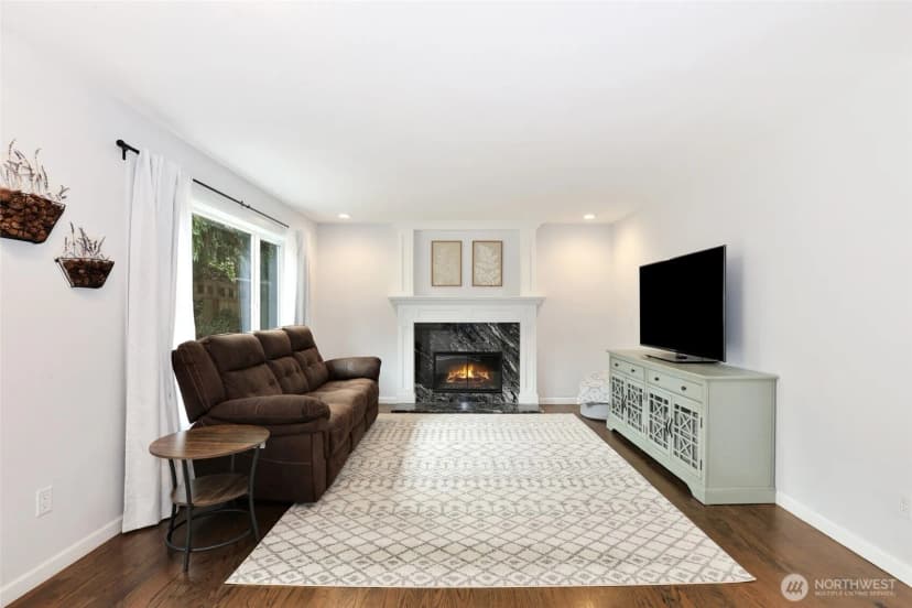 Property photo for 23709 126th Place Se, Kent photo 15