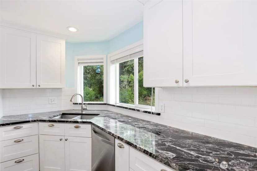 Property photo for 23709 126th Place Se, Kent photo 9