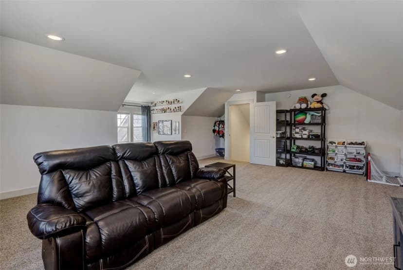 Property photo for 826 Autumn Crest Drive, Wenatchee photo 31