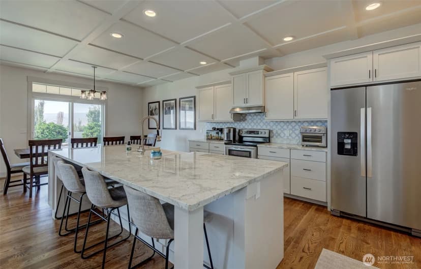 Property photo for 826 Autumn Crest Drive, Wenatchee photo 8