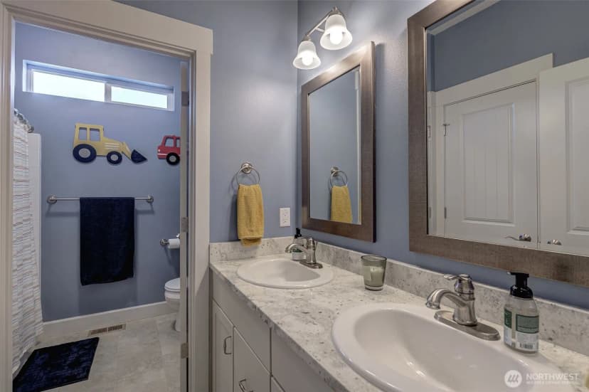 Property photo for 826 Autumn Crest Drive, Wenatchee photo 23