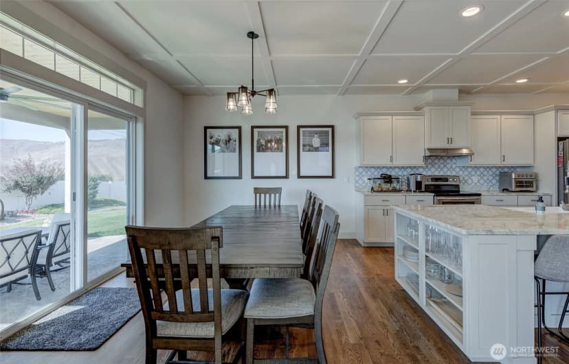 Property photo for 826 Autumn Crest Drive, Wenatchee photo 9