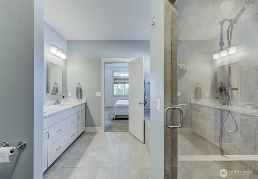 Property photo for 826 Autumn Crest Drive, Wenatchee photo 28