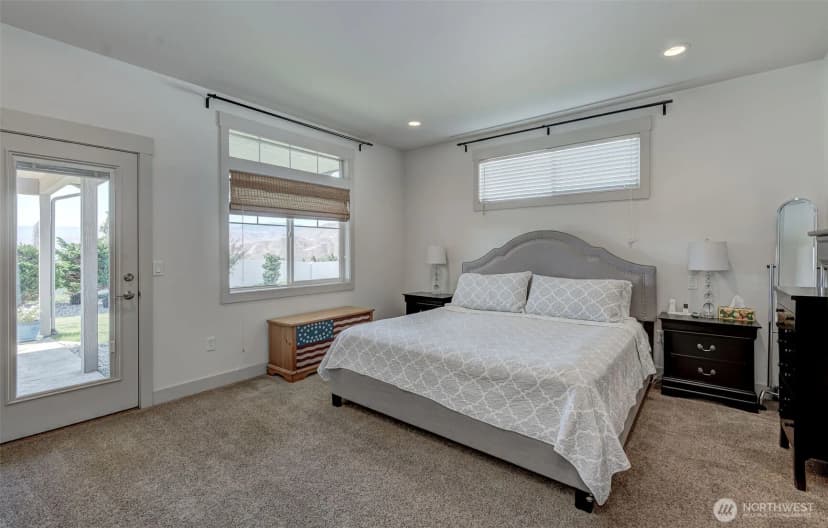 Property photo for 826 Autumn Crest Drive, Wenatchee photo 25