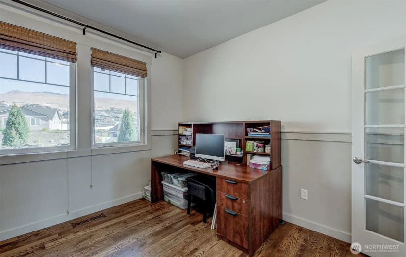 Property photo for 826 Autumn Crest Drive, Wenatchee photo 16
