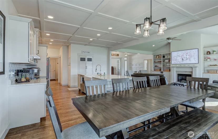 Property photo for 826 Autumn Crest Drive, Wenatchee photo 11