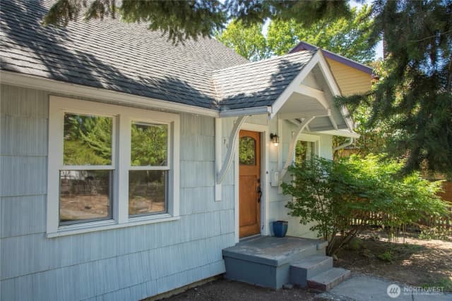 Property photo for 714 E 2nd Avenue, Ellensburg photo 2