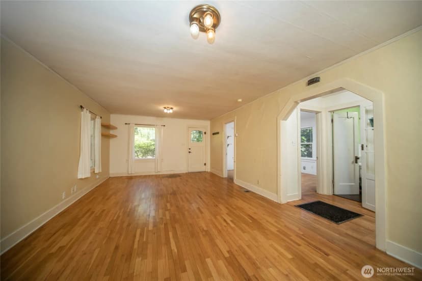 Property photo for 714 E 2nd Avenue, Ellensburg photo 4