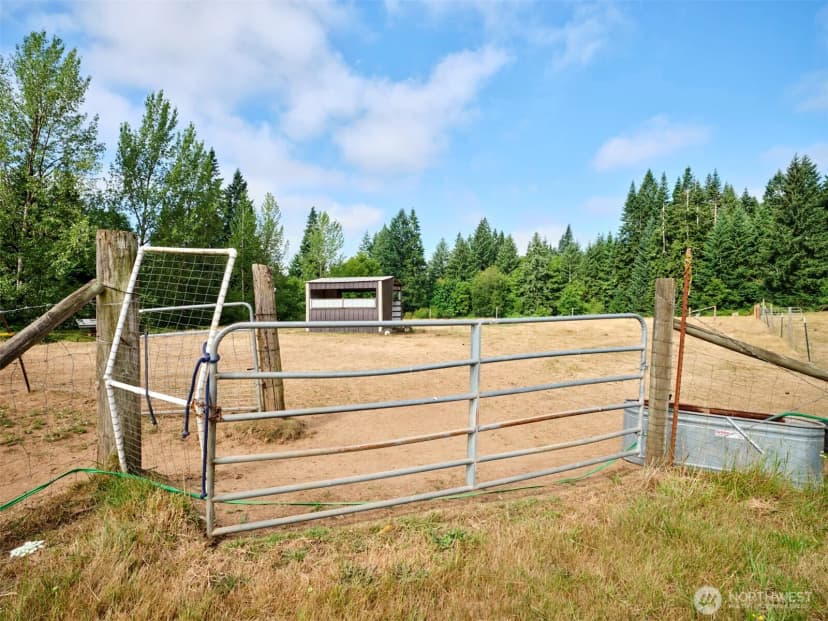 Property photo for 1109 Ne 389th Street, Woodland photo 32