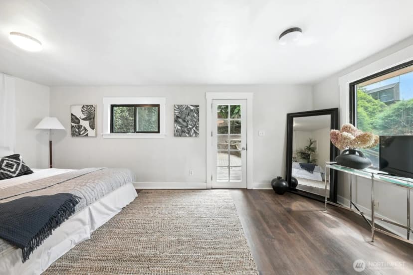 Property photo for 2560 Gilman Drive W, Seattle photo 20