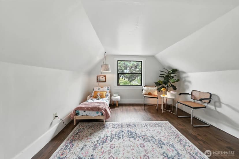 Property photo for 2560 Gilman Drive W, Seattle photo 19