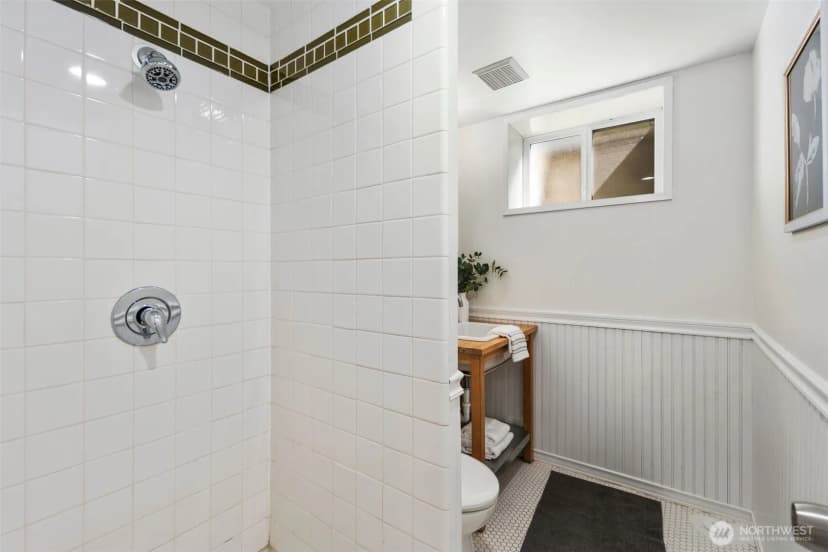 Property photo for 8139 14th Avenue Sw, Seattle photo 20