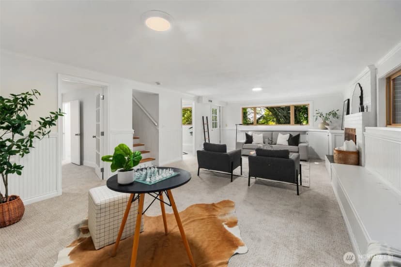 Property photo for 8139 14th Avenue Sw, Seattle photo 15