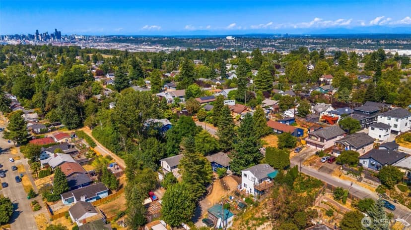 Property photo for 8139 14th Avenue Sw, Seattle photo 30